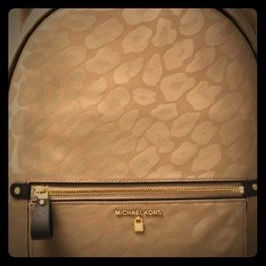 MICHAEL Michael Kors, Kelsey Large Backpack - New